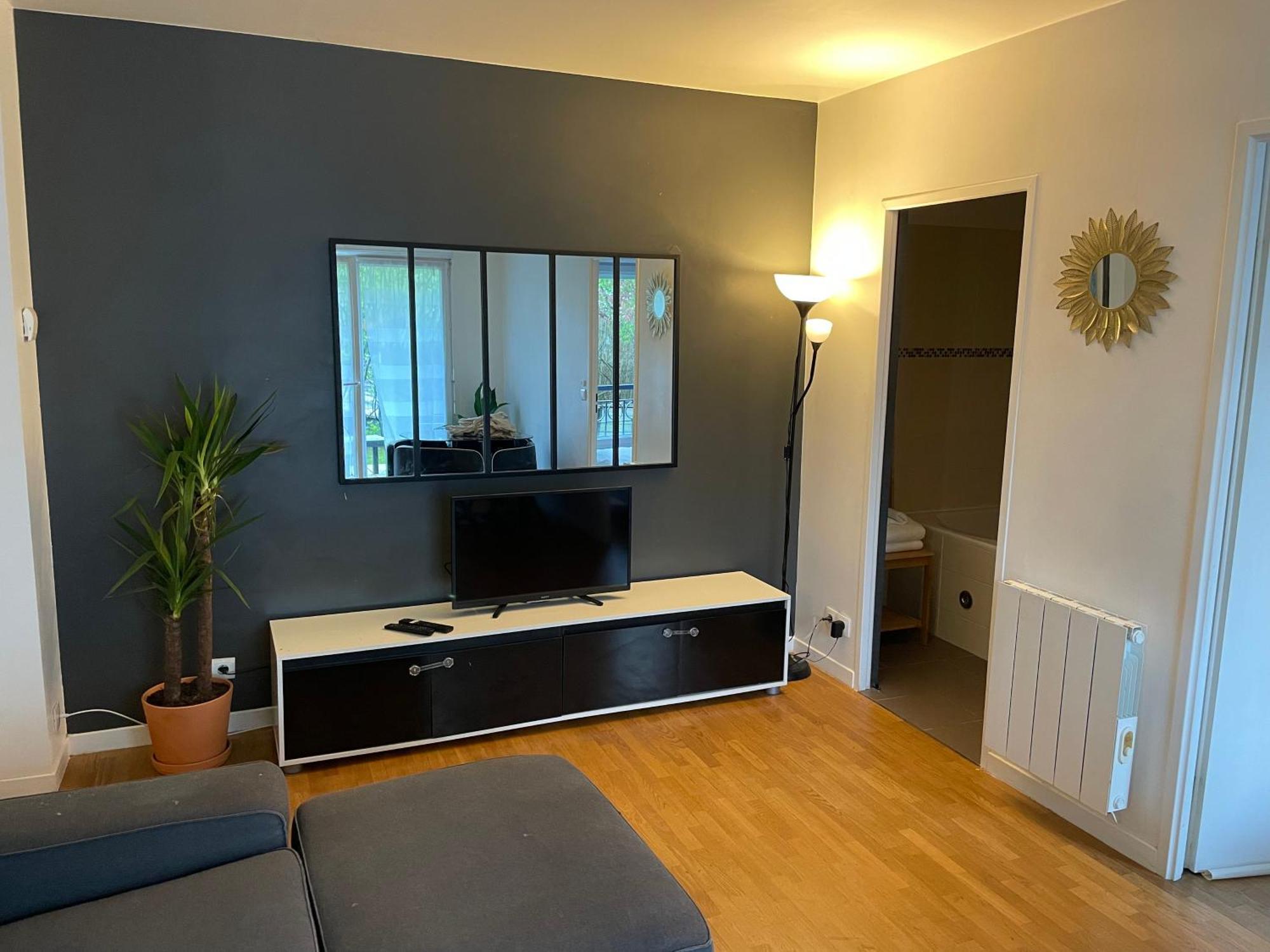 1 Bedroom With Garden, Train Station, Disneyland, Val D'Europe Bussy-Saint-Georges Extérieur photo